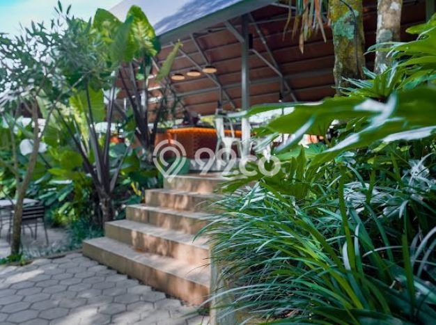 Unit Komersial Dijual di Bandung LT 2830m2 & LB 166m2 Unit Komersial Dijual di Bandung LT 2830m2 & LB 166m2