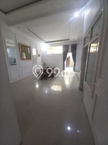 Ready to Use! Premium House LT 200m2 Desain Elegan di BKR Ready to Use! Premium House LT 200m2 Desain Elegan di BKR