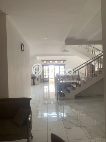 Rumah Elit LB 500m2 Siap Pakai Desain Elegan di Pasteur, Bandung Rumah Elit LB 500m2 Siap Pakai Desain Elegan di Pasteur, Bandung