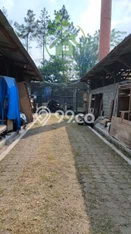 Area Ramai! Gudang Dijual di Bandung Kidul untuk Bisnis Luas Bangunan 1000m2 Area Ramai! Gudang Dijual di Bandung Kidul untuk Bisnis Luas Bangunan 1000m2