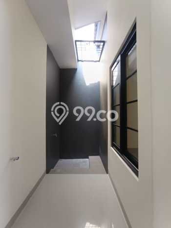 For Sale Hunian Rumah Terawat 2 KT di BSD Nusaloka, Tangerang For Sale Hunian Rumah Terawat 2 KT di BSD Nusaloka, Tangerang