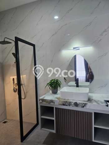 Hunian Elit LB 350m2 Siap Pakai Desain Elegan di Alam Sutera, Tangerang Hunian Elit LB 350m2 Siap Pakai Desain Elegan di Alam Sutera, Tangerang