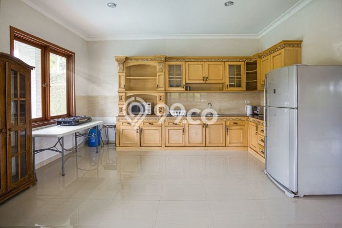 AREA PREMIUM! Vila Kawasan Cisarua, Dimensi 1600m2m², Akses ke fasilitas umum AREA PREMIUM! Vila Kawasan Cisarua, Dimensi 1600m2m², Akses ke fasilitas umum