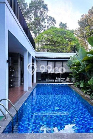 Rumah Mewah LB 450m2 Siap Pakai Desain Elegan di Kemang, Jakarta Selatan Rumah Mewah LB 450m2 Siap Pakai Desain Elegan di Kemang, Jakarta Selatan