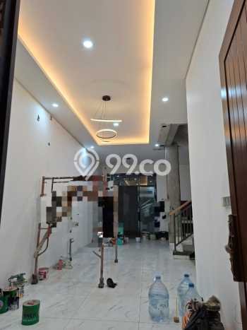 Hunian Mewah LB 160m2 Siap Pakai Desain Elegan di Metland Puri, Jakarta Barat Hunian Mewah LB 160m2 Siap Pakai Desain Elegan di Metland Puri, Jakarta Barat