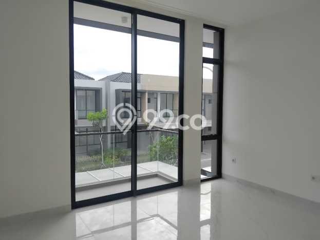 For Sale! Premium House LT 200m2 Desain Elegan di Pantai Indah Kapuk 2 For Sale! Premium House LT 200m2 Desain Elegan di Pantai Indah Kapuk 2
