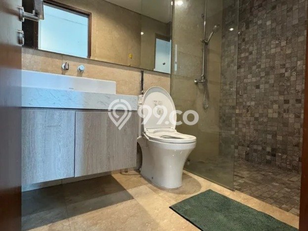 Hunian Apartemen High-Class untuk Dijual di Jakarta Barat dengan 4 BR & 2 Kamar Mandi Hunian Apartemen High-Class untuk Dijual di Jakarta Barat dengan 4 BR & 2 Kamar Mandi