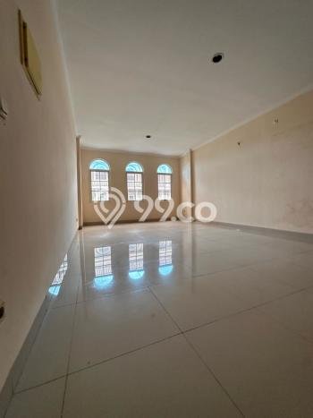 Unit Ruko Dijual di Jakarta Barat LT 67m2 & LB 270m2 Unit Ruko Dijual di Jakarta Barat LT 67m2 & LB 270m2