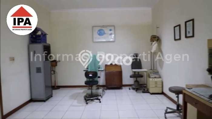 Dijual Ruko Strategis Kawasan Pasar Baru, Luas 365m², Mainroad, Kawasan Komersial Dijual Ruko Strategis Kawasan Pasar Baru, Luas 365m², Mainroad, Kawasan Komersial