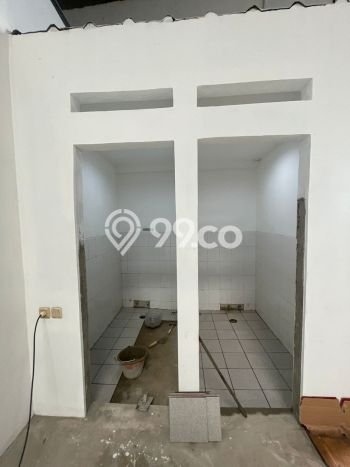 LOKASI STRATEGIS! Gudang Disewakan di Cipondoh, Luas 1000m², Kawasan Komersial LOKASI STRATEGIS! Gudang Disewakan di Cipondoh, Luas 1000m², Kawasan Komersial