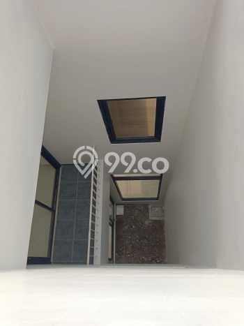 Ready to Use! Premium House LT 135m2 Desain Elegan di Metland Puri Ready to Use! Premium House LT 135m2 Desain Elegan di Metland Puri