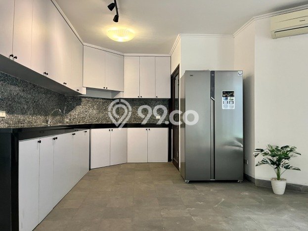 Dijual Rumah Luas Elegan Dengan View Eksklusif di Ancol, Jakarta Utara Dijual Rumah Luas Elegan Dengan View Eksklusif di Ancol, Jakarta Utara