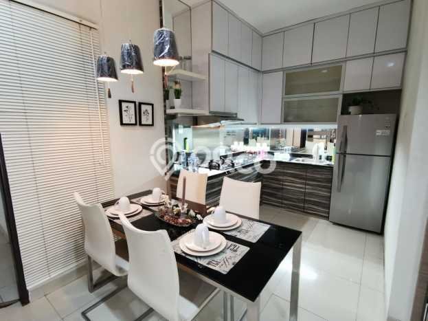For Sale! Premium House LT 239m2 Desain Elegan di Daan Mogot For Sale! Premium House LT 239m2 Desain Elegan di Daan Mogot