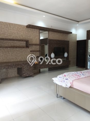 Disewakan! Rumah 6 Kamar Tidur &
7 Kamar Mandi di Sentul City, Bogor Disewakan! Rumah 6 Kamar Tidur &
7 Kamar Mandi di Sentul City, Bogor