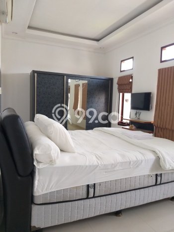 Disewakan! Rumah 6 Kamar Tidur &
7 Kamar Mandi di Sentul City, Bogor Disewakan! Rumah 6 Kamar Tidur &
7 Kamar Mandi di Sentul City, Bogor