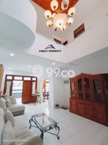 Siap Huni Rumah Mewah 5 Kamar di Kebayoran Lama Dekat ke Mana Saja Siap Huni Rumah Mewah 5 Kamar di Kebayoran Lama Dekat ke Mana Saja