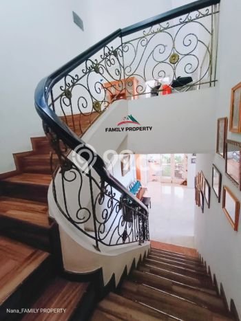 Ready to Use! Luxury House LT 700m2 Desain Modern di Bintaro Ready to Use! Luxury House LT 700m2 Desain Modern di Bintaro