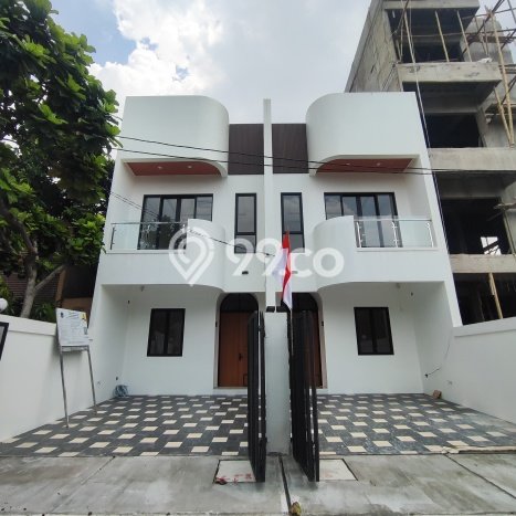 For Sale Hunian Rumah Nyaman 4 Kamar di Meruya, Jakarta Barat For Sale Hunian Rumah Nyaman 4 Kamar di Meruya, Jakarta Barat