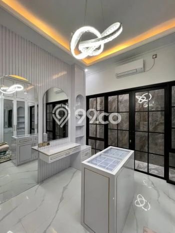 For Sale! Luxury House LT 406m2 Desain Elegan di Pondok Indah For Sale! Luxury House LT 406m2 Desain Elegan di Pondok Indah