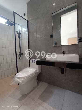 Ready to Use! Luxury House LT 135m2 Desain Elegan di Sektor 3 - Bintaro Ready to Use! Luxury House LT 135m2 Desain Elegan di Sektor 3 - Bintaro