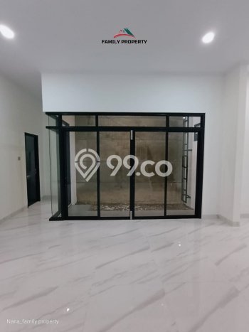 Rumah Luxury Modern Siap Huni di Meruya Jakarta Barat Rumah Luxury Modern Siap Huni di Meruya Jakarta Barat