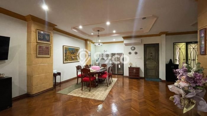 Rumah Elit Modern Tanpa Renovasi di Pondok Indah Jakarta Selatan Rumah Elit Modern Tanpa Renovasi di Pondok Indah Jakarta Selatan
