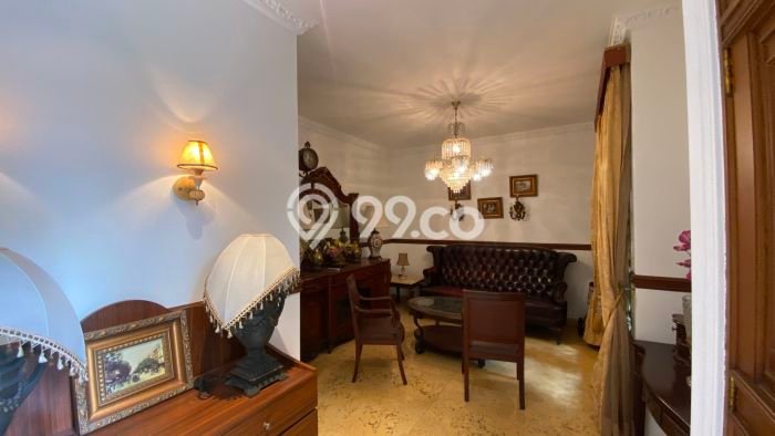Rumah Mewah LB 375m2 Siap Pakai Desain Elegan di Pondok Indah, Jakarta Selatan Rumah Mewah LB 375m2 Siap Pakai Desain Elegan di Pondok Indah, Jakarta Selatan