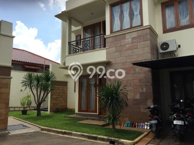 Ready to Use! Luxury House LT 196m2 Desain Elegan di Pejaten Ready to Use! Luxury House LT 196m2 Desain Elegan di Pejaten