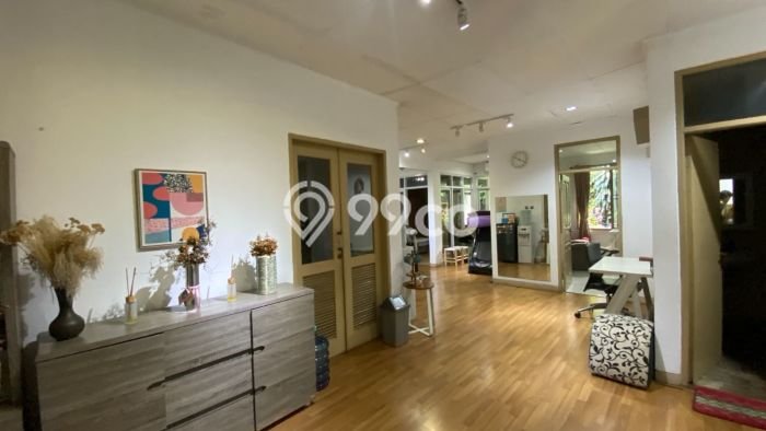 Rumah Mewah LB 380m2 Siap Pakai Desain Elegan di Pondok Indah, Jakarta Selatan Rumah Mewah LB 380m2 Siap Pakai Desain Elegan di Pondok Indah, Jakarta Selatan