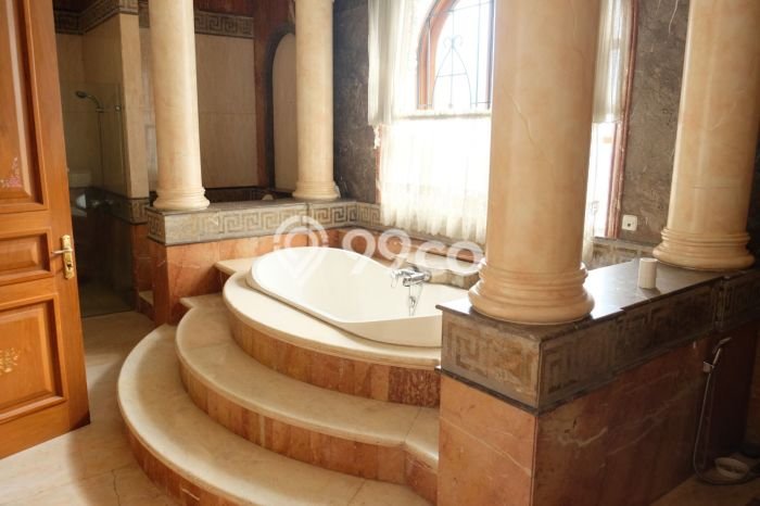 Rumah Luxury Modern Siap Huni di Pondok Indah Jakarta Selatan Rumah Luxury Modern Siap Huni di Pondok Indah Jakarta Selatan