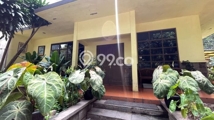 Dijual Rumah Mewah Elegan Dengan View Eksklusif di Pondok Indah, Jakarta Selatan Dijual Rumah Mewah Elegan Dengan View Eksklusif di Pondok Indah, Jakarta Selatan
