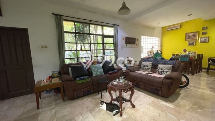 Dijual Rumah Mewah Elegan Dengan View Eksklusif di Pondok Indah, Jakarta Selatan Dijual Rumah Mewah Elegan Dengan View Eksklusif di Pondok Indah, Jakarta Selatan