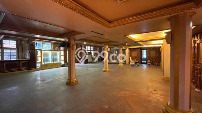 Komersial Usaha Dijual di Kebayoran Baru Jakarta Selatan LT 575m2 & LB 1700m2 Komersial Usaha Dijual di Kebayoran Baru Jakarta Selatan LT 575m2 & LB 1700m2