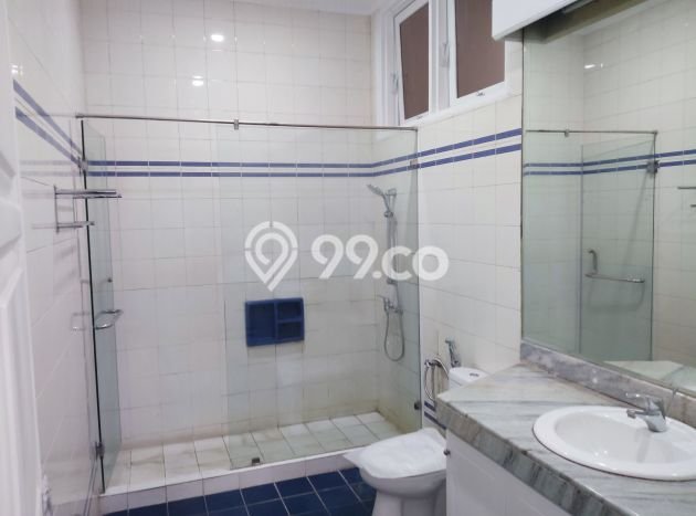 Sewa Rumah Nyaman di Pondok Indah LT 800m2 / LB 1000m2 Siap Huni Sewa Rumah Nyaman di Pondok Indah LT 800m2 / LB 1000m2 Siap Huni
