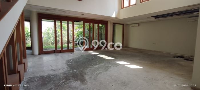 Rumah Elit LB 984m2 Siap Pakai Desain Elegan di Pondok Indah, Jakarta Selatan Rumah Elit LB 984m2 Siap Pakai Desain Elegan di Pondok Indah, Jakarta Selatan
