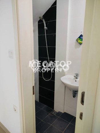 Rumah 4 KT 3 KM Dekat Kampus di Gading Serpong, Tangerang Rumah 4 KT 3 KM Dekat Kampus di Gading Serpong, Tangerang