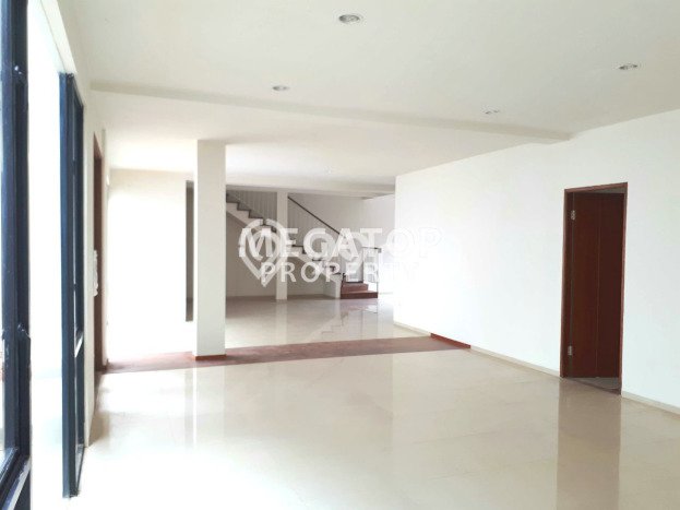 Rumah Luxury Modern Siap Huni di Bintaro Tangerang Selatan Rumah Luxury Modern Siap Huni di Bintaro Tangerang Selatan