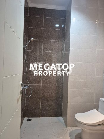Ready to Use! Luxury House LT 128m2 Desain Modern di Gading Serpong Ready to Use! Luxury House LT 128m2 Desain Modern di Gading Serpong