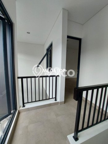 Komersial Kawasan BSD, Luas 91m2m², Posisi Mainroad Komersial Kawasan BSD, Luas 91m2m², Posisi Mainroad