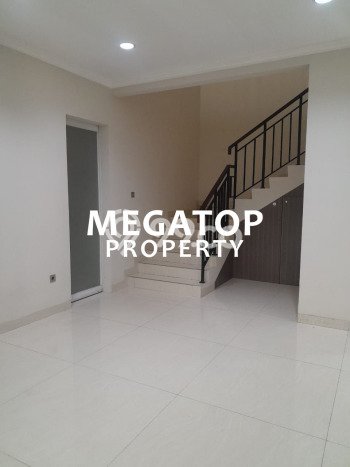 Jual Rumah Mewah Elegan Dengan View Cantik di BSD Foresta, Tangerang Jual Rumah Mewah Elegan Dengan View Cantik di BSD Foresta, Tangerang