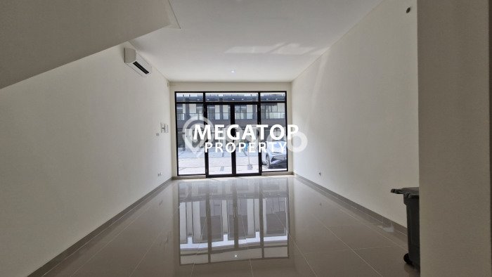 Disewakan Ruko di Kawasan Ramai Gading Serpong Luas 90m2 Disewakan Ruko di Kawasan Ramai Gading Serpong Luas 90m2