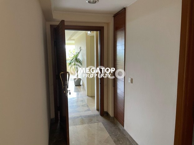 Apartemen Sewa 3 Kamar Hemat Siap Huni di Jakarta Selatan, Luas 120m2 Apartemen Sewa 3 Kamar Hemat Siap Huni di Jakarta Selatan, Luas 120m2