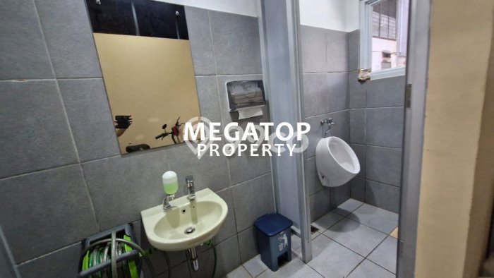 AREA BISNIS! Ruko Kawasan , Luas 225m2m², Mainroad, Strategis AREA BISNIS! Ruko Kawasan , Luas 225m2m², Mainroad, Strategis