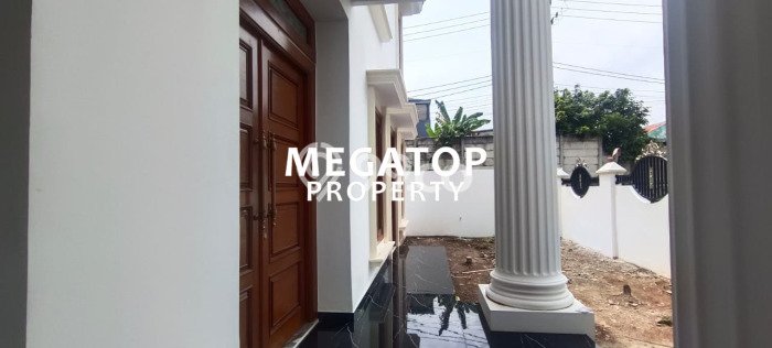 Rumah Luxury Modern Siap Huni di BSD Puspita Loka Tangerang Rumah Luxury Modern Siap Huni di BSD Puspita Loka Tangerang