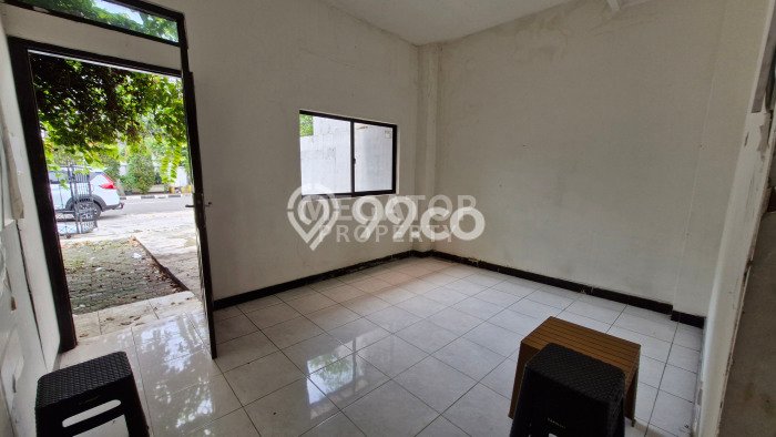 Rumah Mewah LB 220m2 Siap Huni Desain Elegan di Pulo Asem, Jakarta Timur Rumah Mewah LB 220m2 Siap Huni Desain Elegan di Pulo Asem, Jakarta Timur