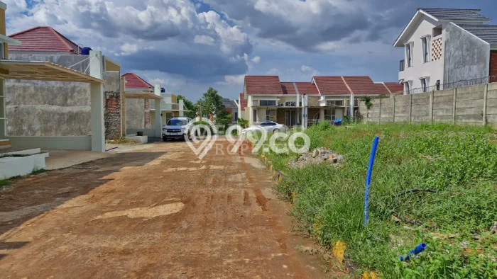 Jual Rumah Strategis Bagus Punya 2 KT di Pamulang Tangerang Selatan SHM Jual Rumah Strategis Bagus Punya 2 KT di Pamulang Tangerang Selatan SHM
