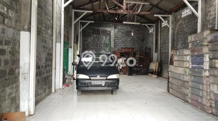 Area Ramai! Gudang Dijual di Margaasih untuk Bisnis Luas Bangunan 300m2 Area Ramai! Gudang Dijual di Margaasih untuk Bisnis Luas Bangunan 300m2