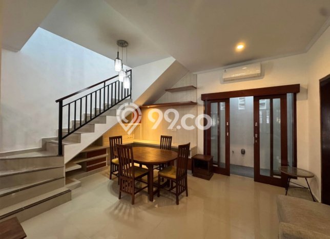 Rumah Disewakan Denpasar LT 100m2 LB 100m2 Area Sanur Rumah Disewakan Denpasar LT 100m2 LB 100m2 Area Sanur