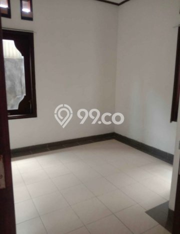 Disewakan Rumah Murah di Canggu Badung Punya 6 KT Disewakan Rumah Murah di Canggu Badung Punya 6 KT