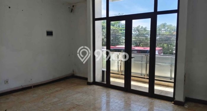 Ruko disewakan lokasi strategis Denpasar Barat Denpasar 300m2 Ruko disewakan lokasi strategis Denpasar Barat Denpasar 300m2